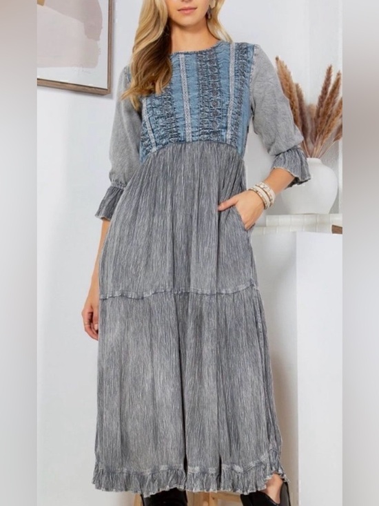Young Threads Dresses & Skirts - New Young Threads Grey Tiered Maxi Dress with Textured Bodice